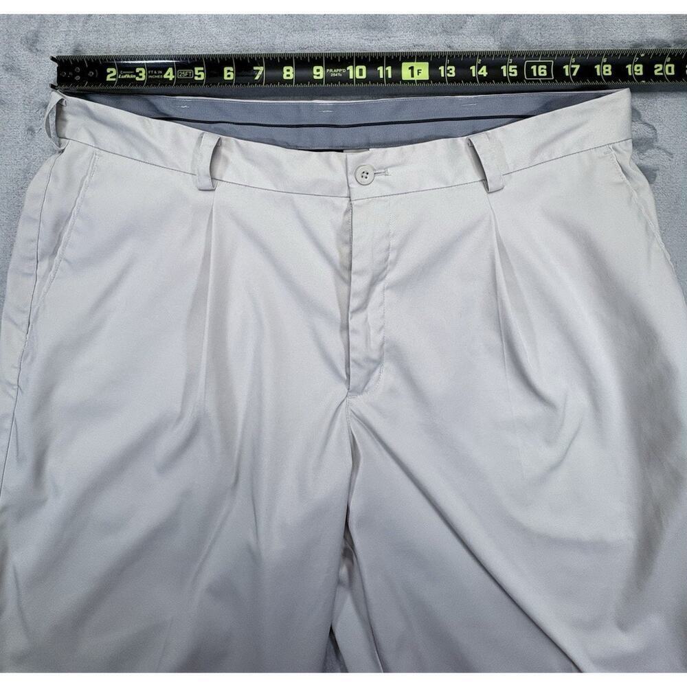 Nike Golf Tour Dry Fit-Men’s size 36-cream color-Pleated Front-Good Condition - Picture 3 of 10